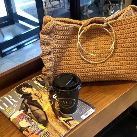One and Only Crochet Ring Handle Tote once owned by @taramilktea ⭐️ Caramel - Picture 6 of 13